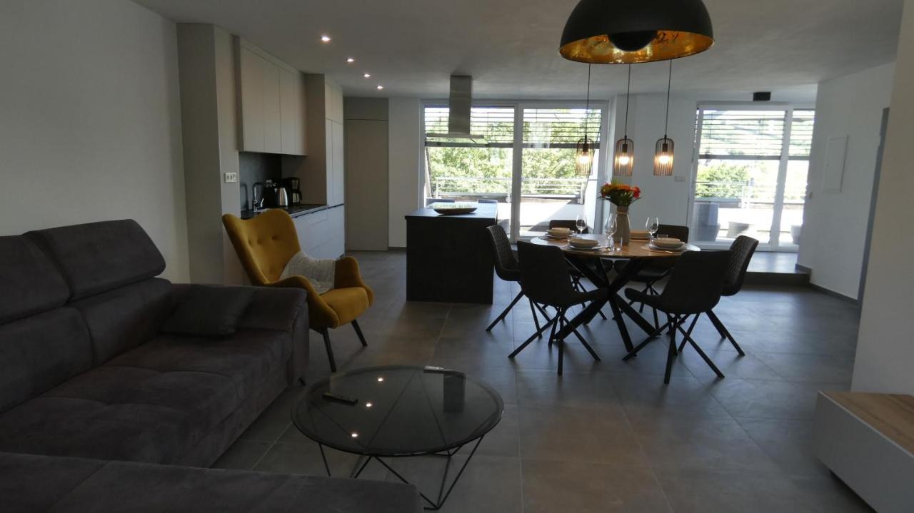 Moselufer Apartments Ürzig Екстериор снимка