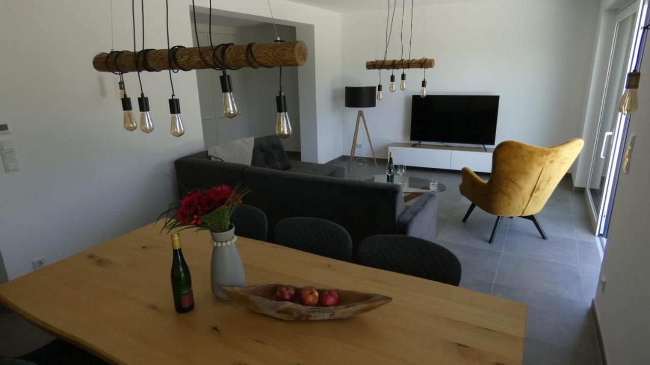 Moselufer Apartments Ürzig Екстериор снимка