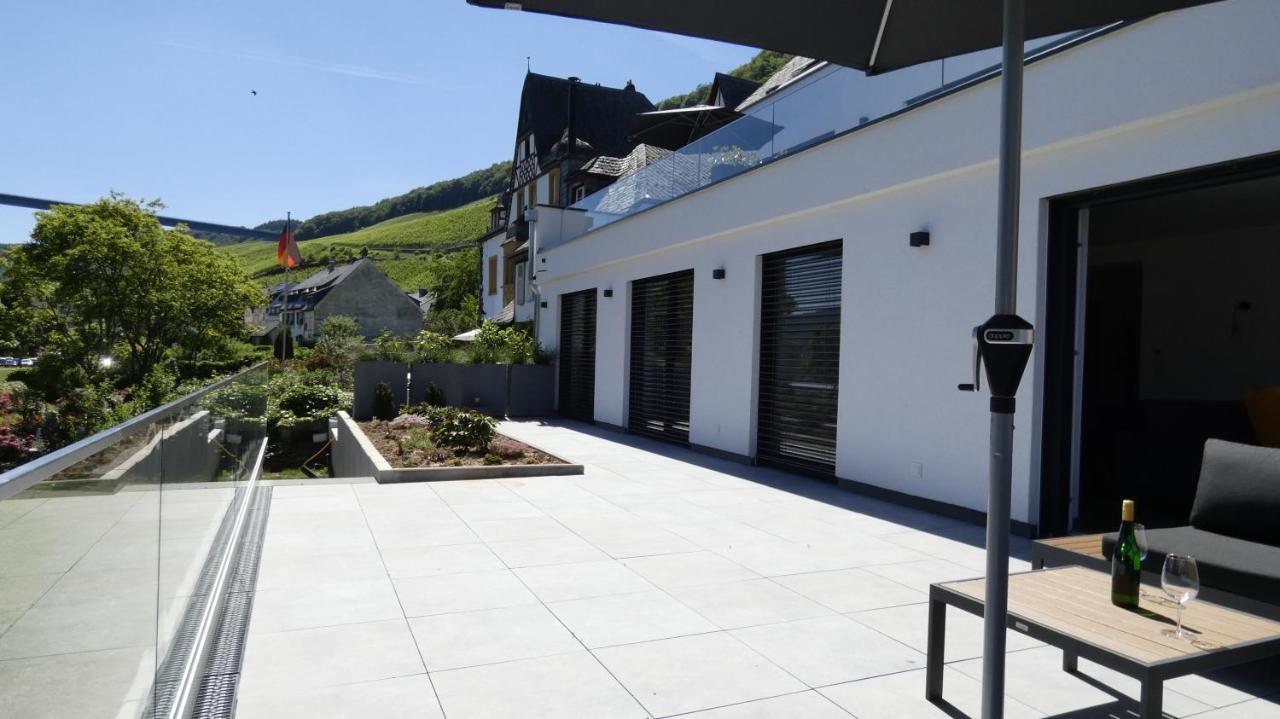 Moselufer Apartments Ürzig Екстериор снимка